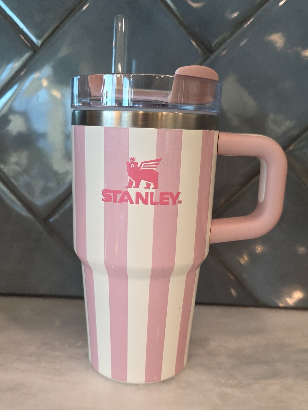 Stanley Peach Whip Cabana Gloss Quencher H2.0 Tumber 20oz